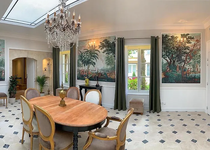 Le Tardif, Noble באיו