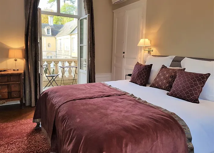 Le Tardif, Noble באיו